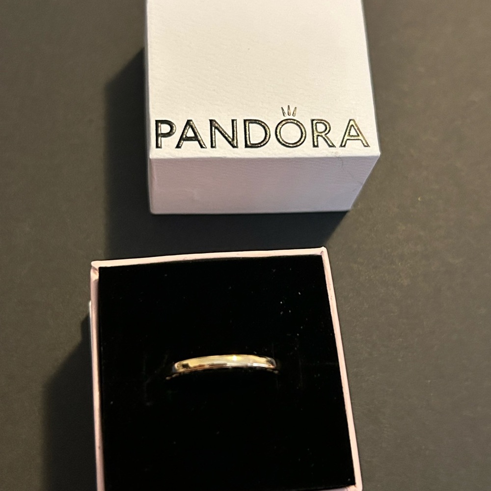 14 k solid yellow gold Pandora Hearts Ring